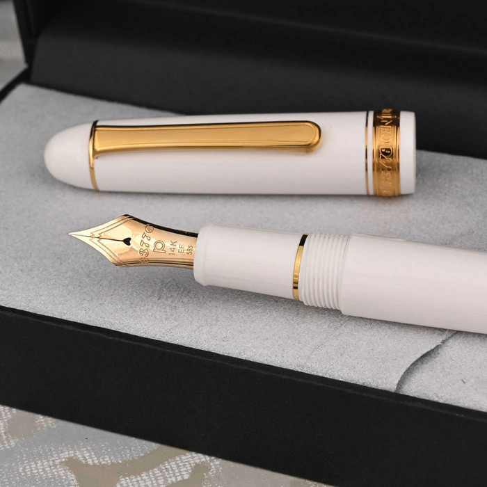 Platinum 3776 White Century Fountain Pen