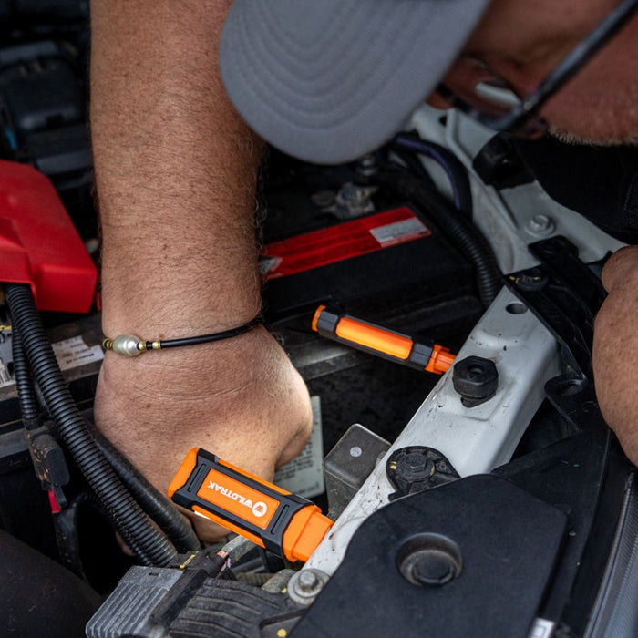 WILDTRAK RECHARGEABLE 400LM LED DETACHED NECK LIGHT AND TORCH