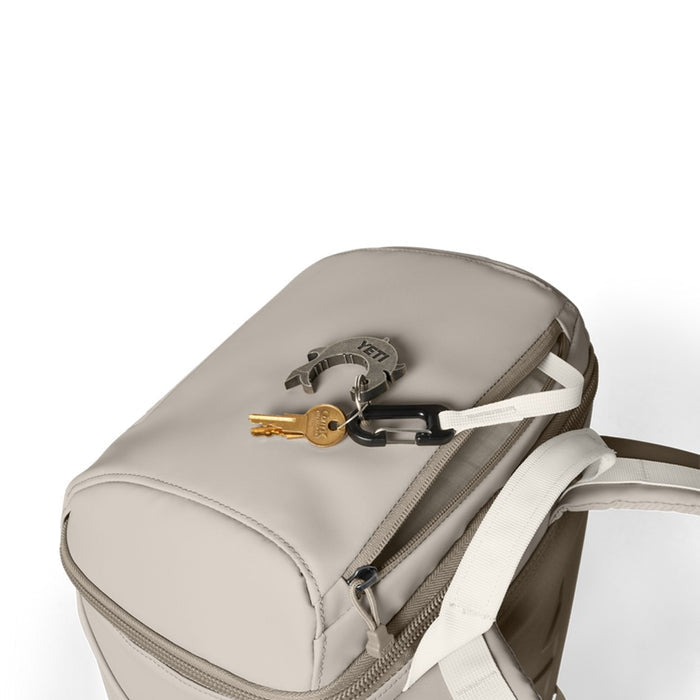 YETI DAYTRIP 20L BACKPACK [CLR:CAPE TAUPE]